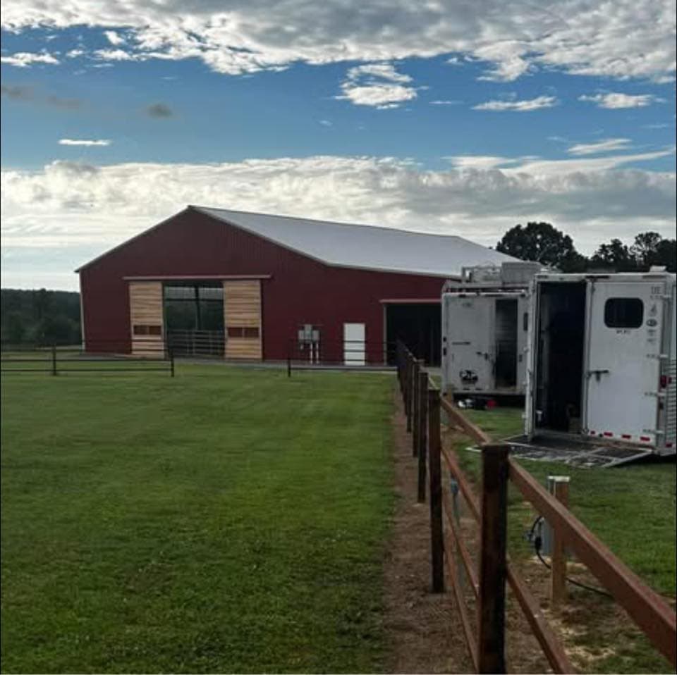 Stable Stay: Horse Hotel & AirBnB - Image 1