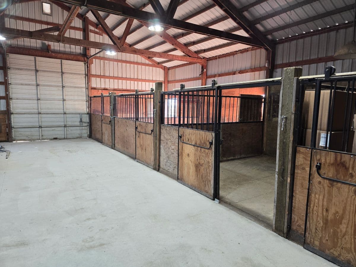 Hummingbird Ranch, LLC - Image 1